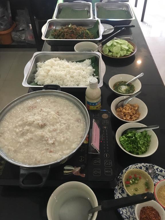 The Terminal 수코타이 외부 사진